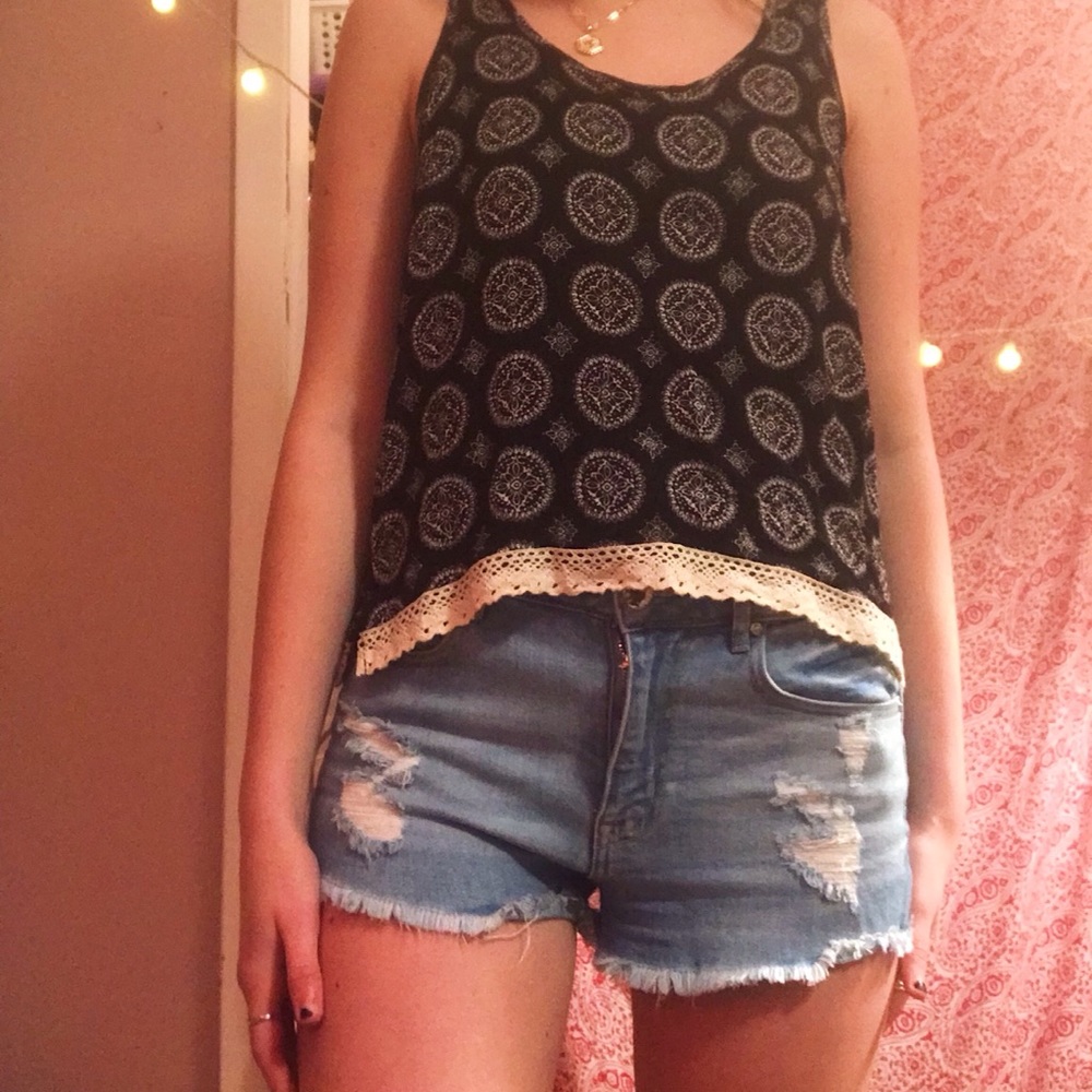 black & cream tank w/ crocheted trim
